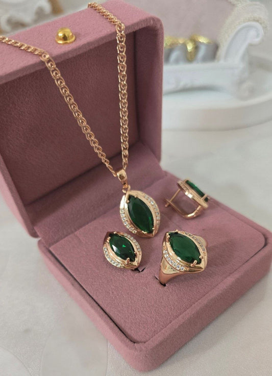 Emerald Elegance Marquise Jewelry Set - 18k Gold Plated