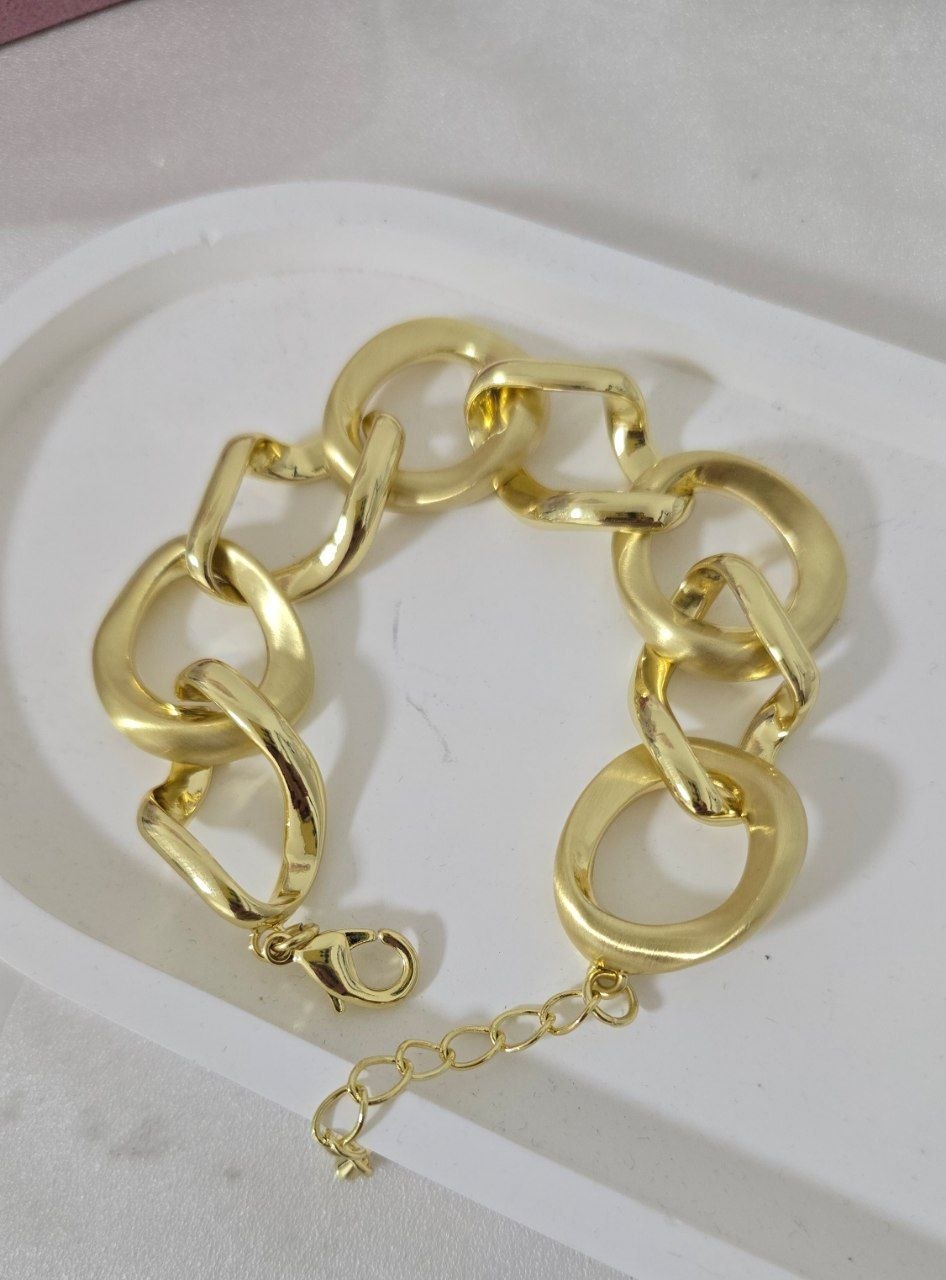 Italian-Style & 24k Gold-Plated Link Bracelet — Adjustable Fit